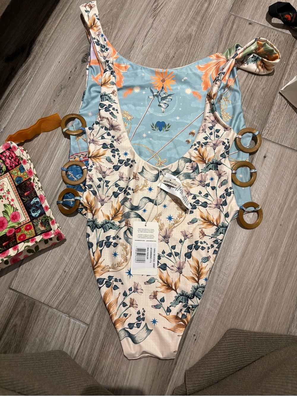 NWT Agua Bendita reversible One-Piece Swimsuit in Cream and Yellow sun print - Picture 2 of 12